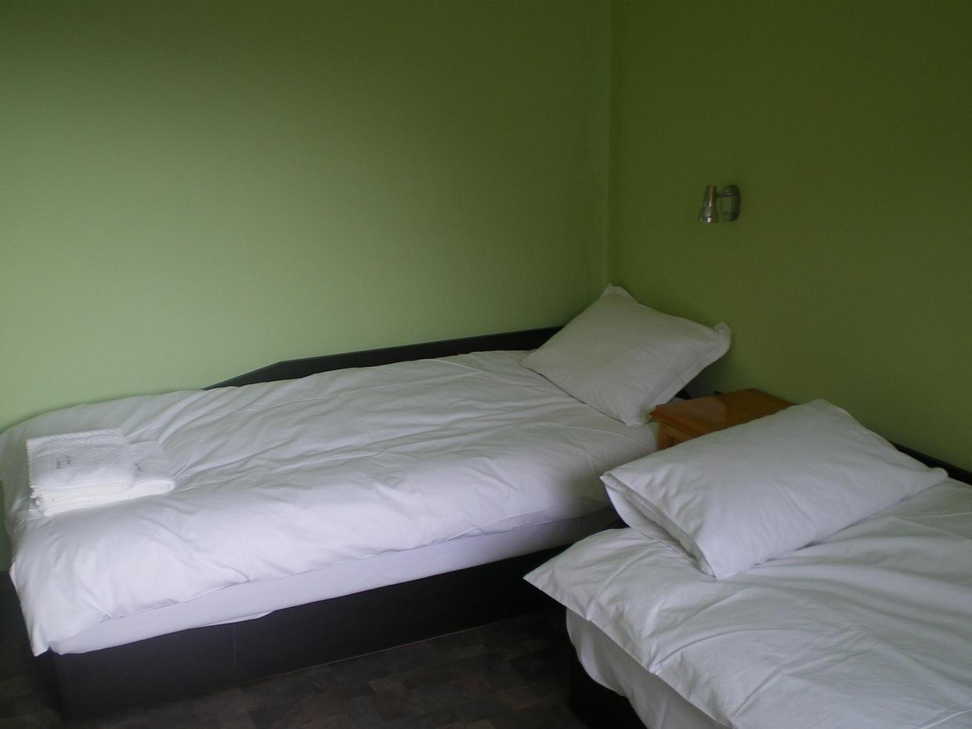 Family Hotel Balkana Apriltsi  Luaran gambar