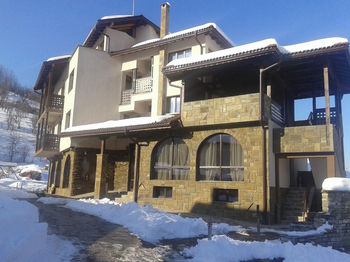 Family Hotel Balkana Apriltsi  Luaran gambar