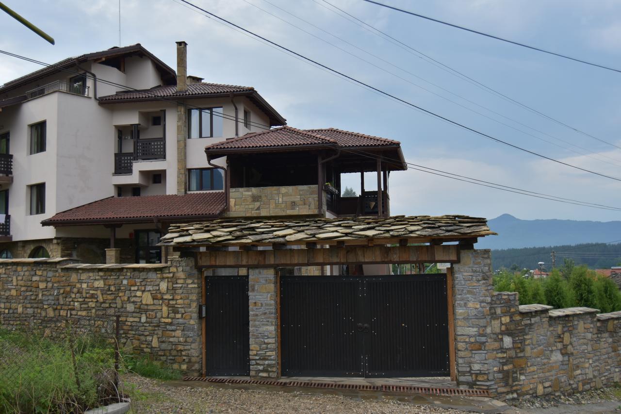 Family Hotel Balkana Apriltsi  Luaran gambar
